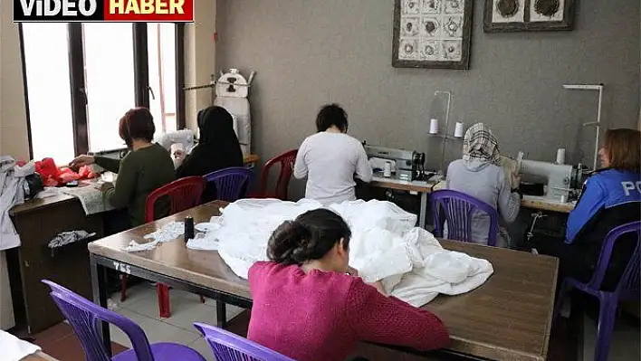  Madde bağımlılığından kurtuldular, kendi gelinliklerini dikiyorlar 