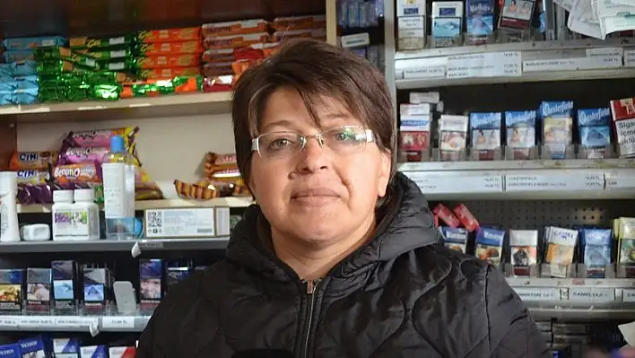 Engelli Zehra 10 yıldır esnaflık yapıyor