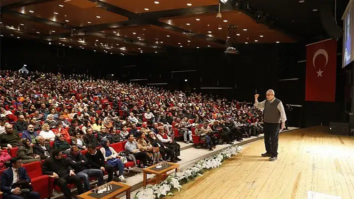 CÜCELOĞLU KAYSERİ'DE SÖYLEŞİYE KATILDI