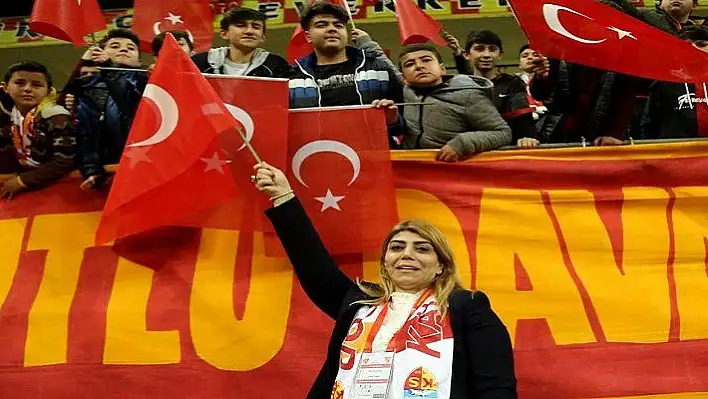 Berna Gözbaşı: Çok anlamlı bir galibiyet oldu