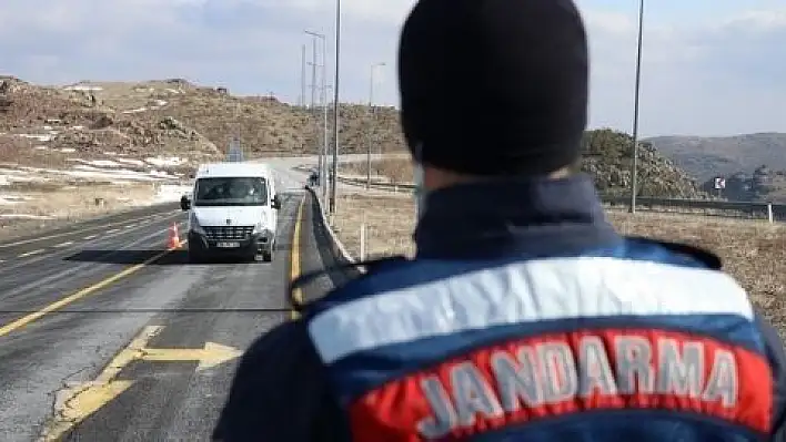 Erciyes Kayak Merkezi yolunda Kovid-19 denetimi