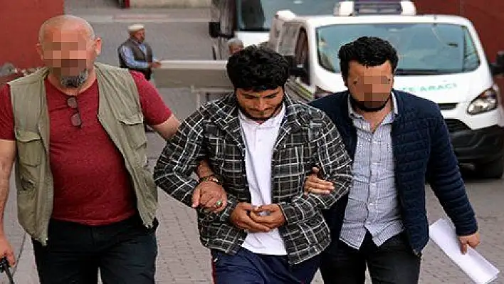 Kayseri'de eş zamanlı DEAŞ operasyonu: 4 gözaltı 