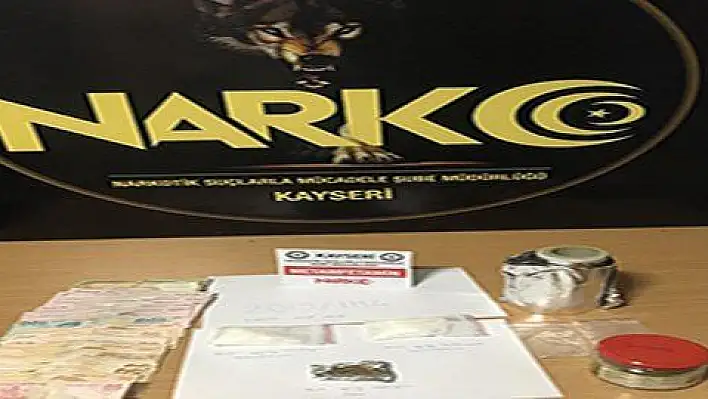 Kayseri polisi uyuşturucuya geçit vermiyor: 2 gözaltı 