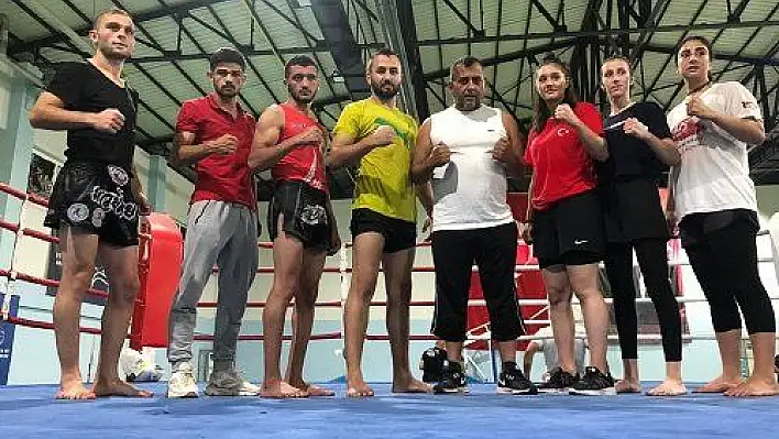 Kayserili Muay Thai sporcuları Avrupa Şampiyonası'na hazır