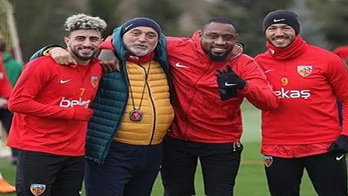 İstikbal Mobilya Kayserispor'da yüzler gülüyor 