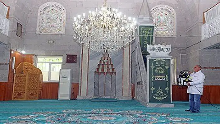 TALAS'TA CAMİLERE RAMAZAN TEMİZLİĞİ