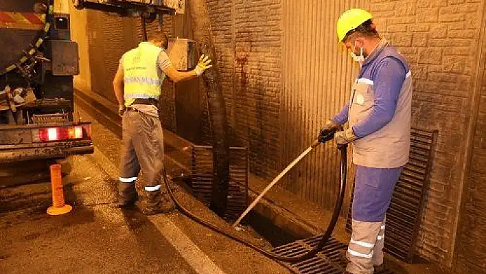 Büyükşehir belediyesi bayramda da tam kadro sahada