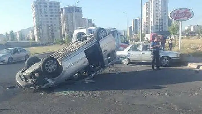 Trafik kazasında 9 kişi yaralandı