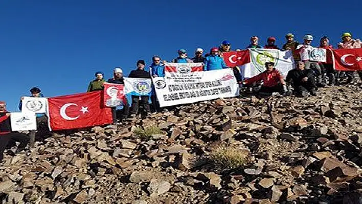 30 Ağustos Zafer Bayramı Erciyes Tırmanışı yapıldı 