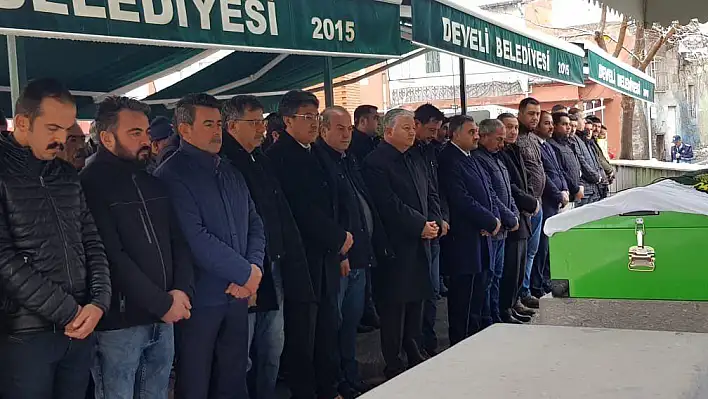 Develi Belediyesi Kültür Müdürü Ali Orhan'ın Annesi Gazi Mezarlığına Defnedildi