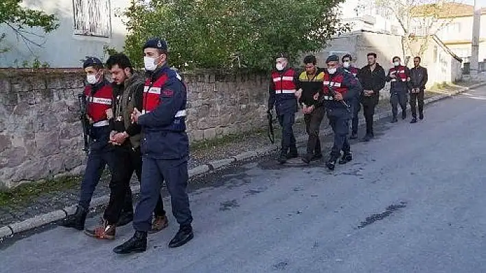 Kayseri 'de El-Nusra operasyonu: 7 gözaltı