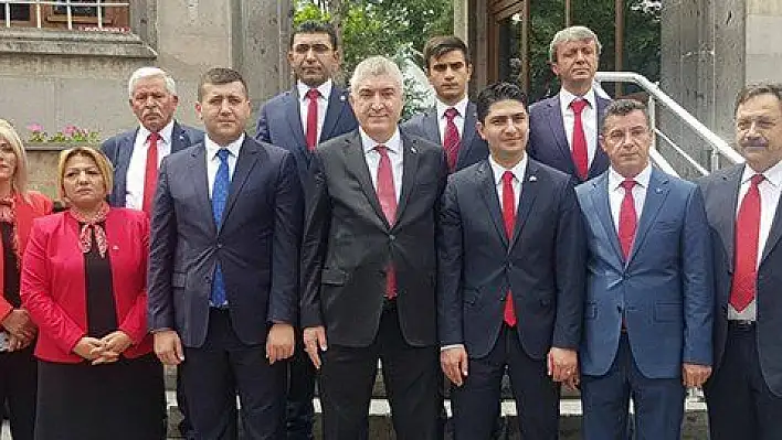 MHP, Kayseri'de karış karış dolaşarak Cumhur İttifak'ını anlatıyor