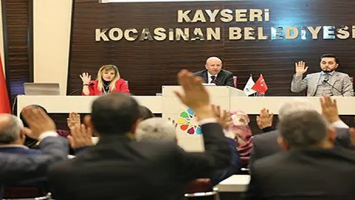 Çolakbayrakdar: 'Dualarımız, kalbimiz askerlerimizle' 