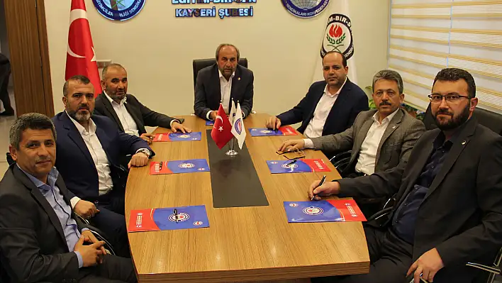 Kalkan, 'Ücretler vergi yükünün altında buharlaşıyor' 