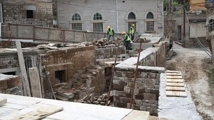 Melikgazi tarihine sahip çıkıyor