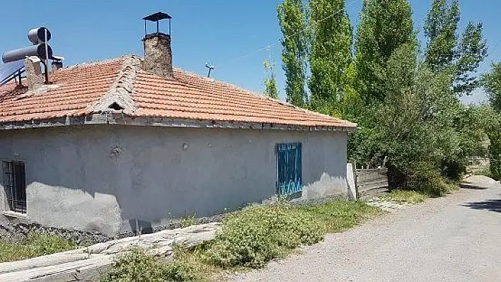 3 haftalık kızını boğarak öldüren anne tutuklandı