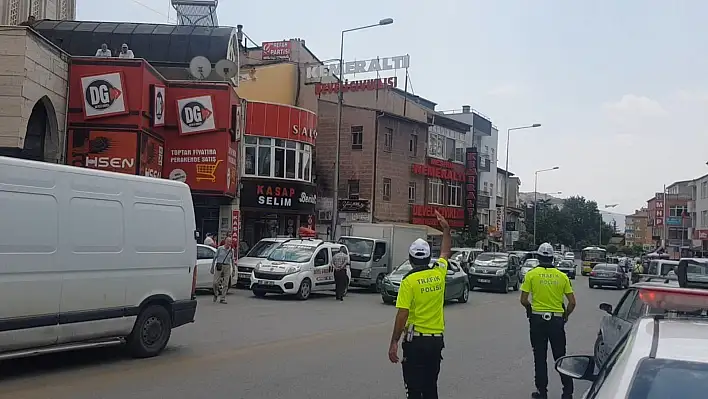 Gurbetçiler Develi'ye akın etti, trafik ve ekonomi hareketlendi