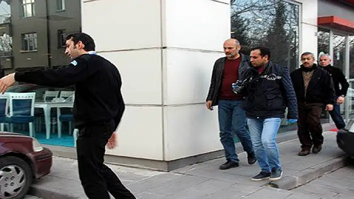 Banka şubesini soyan zanlı yakalandı 