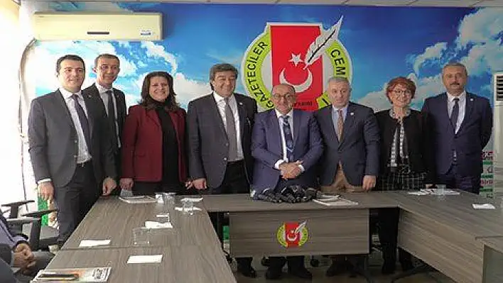 Millet İttifakı Büyükşehir Adayı Ataş: 'İnsan ve parti ayrımı yapmadan hizmet vereceğiz'