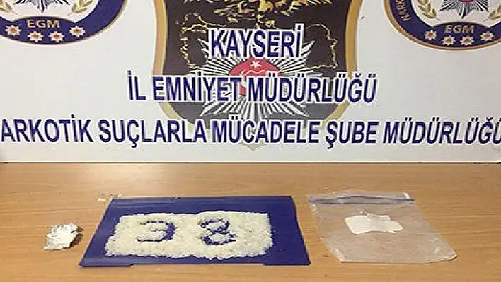 Kayseri'de uyuşturucu satıcılarına operasyon: 4 gözaltı