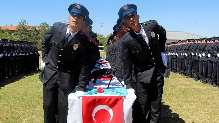 Kayseri'de 557 polis adayı yemin etti