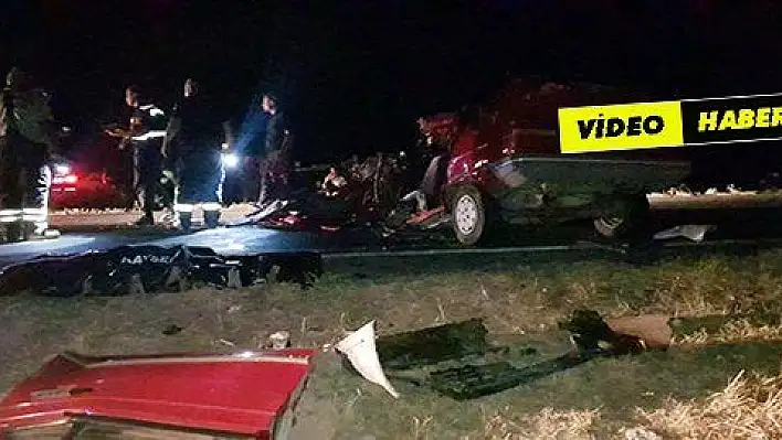 Kamyonun altına giren otomobil hurdaya döndü: 1 ölü, 1 yaralı