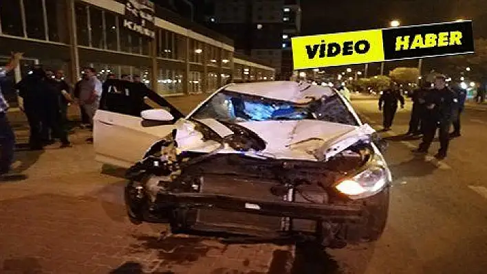 Kayseri'de feci kaza: 1 ölü, 4 yaralı