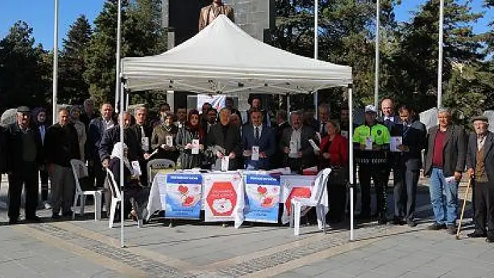 Develi'de ilçe protokolünden organ bağışına destek