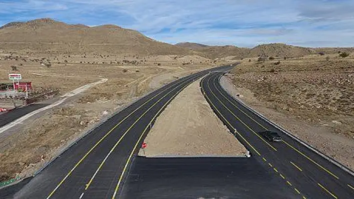 Masal gibi dağ Erciyes'e tablo gibi yol