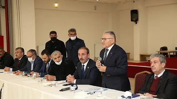 Başkan Büyükkılıç'tan Tomarza'da muhtarlarla istişare toplantısı