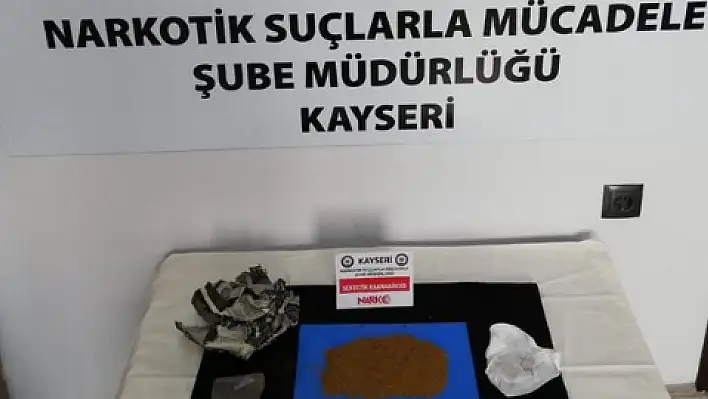 Cips paketinden uyuşturucu çıktı