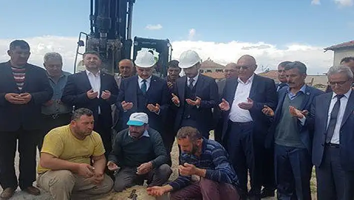 Başkan Cabbar Mazbatayı Aldıktan Sonra İlk Hizmetini Sindelhöyük'e Yaptı 