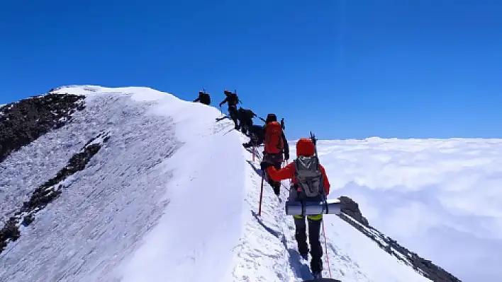 Erciyes Büyük Buzul tırmanışı yapıldı