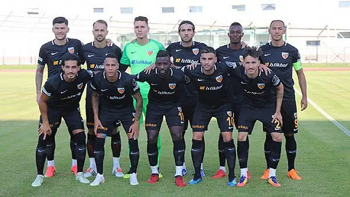 Kayserispor'un yeni formaları satışa çıktı