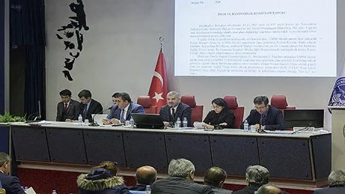 Büyükşehir Belediye Meclisi'nde taşeron işçilerin durumu gündeme geldi