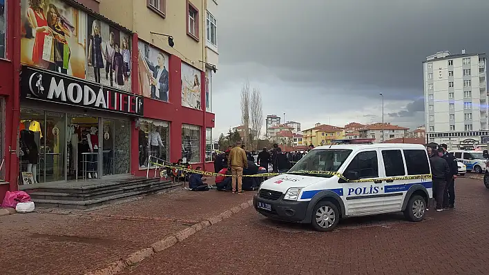 Bunalıma giren genç kız 13'üncü kattan atladı