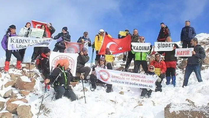 Doğa tutkunu dağcılar Kadınlar Günü'nde zirvede buluştu