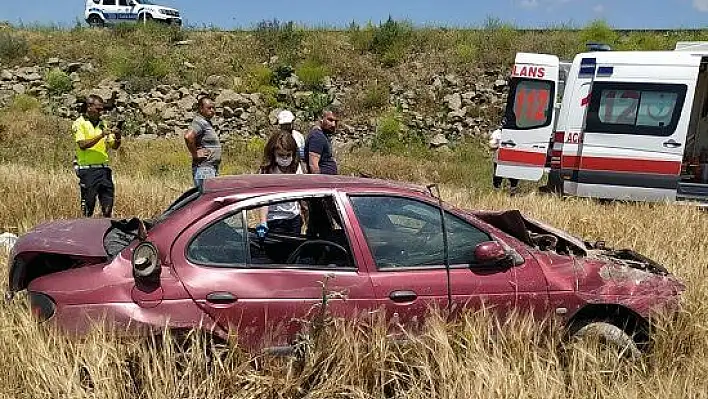 Kayseri'de otomobil şarampole devrildi: 5 yaralı