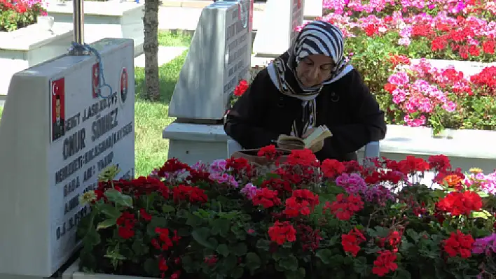 96 yaşında şehit torununa koştu