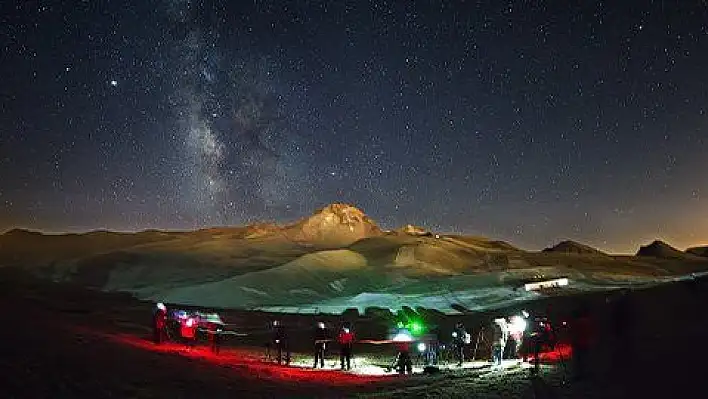 Meteorların görsel şöleni Erciyes'te izlenecek