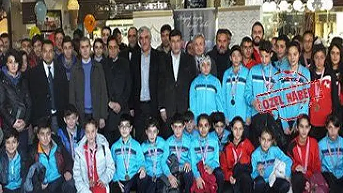 TDP spor okulu gibi çalışıyor