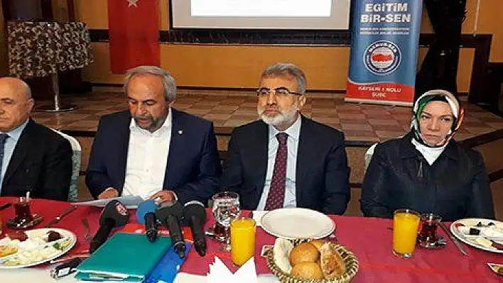 Yıldız: 'Türkiye'nin geleceği berrak, şeffaf ve önü açıktır' 