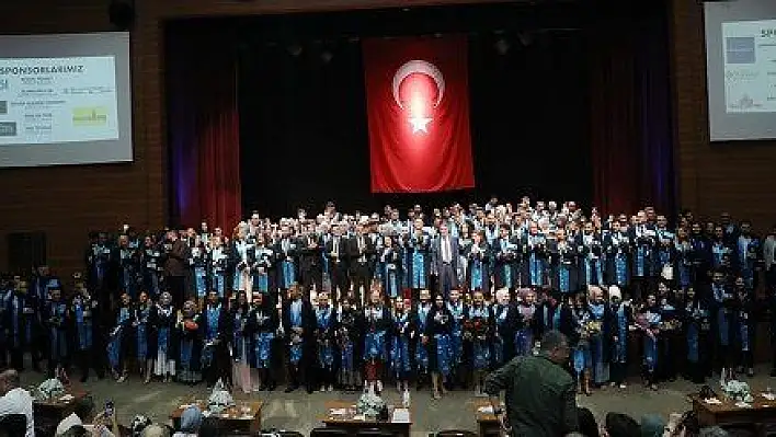 KAYÜ Uygulamalı Bilimler Fakültesi İlk Mezunlarını Verdi