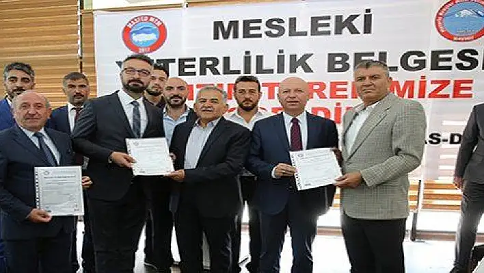 Büyükkılıç, 'Yüz akımız esnafımızın her zaman yanındayız'