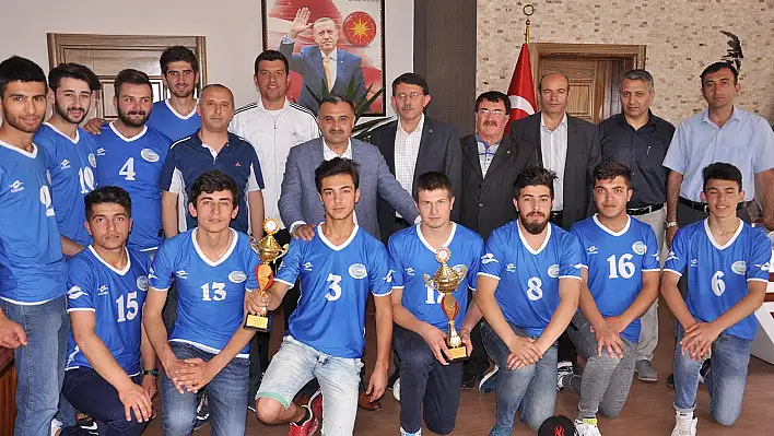 Başkan Cabbar: 'Voleybol takımlarımız daha başarılı olacak'