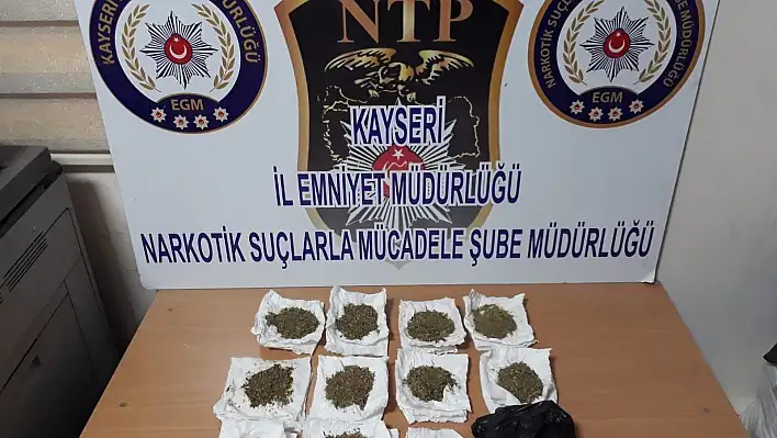 Kayseri polisi uyuşturucuya geçit vermiyor: 142 gram bonzai ele geçirildi 