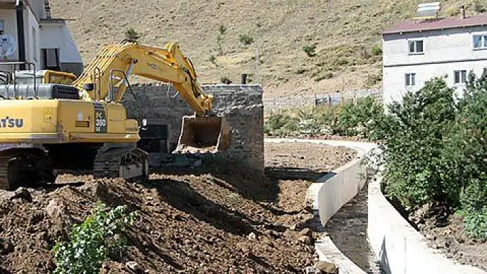 Cebir Mahallesi'nde dere yatağı ıslahı