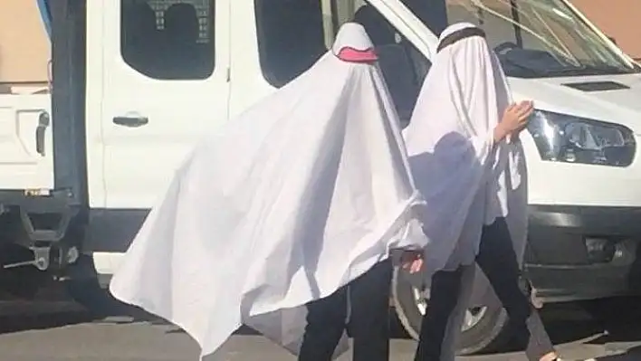 Ne yapıyor bu gençler ?