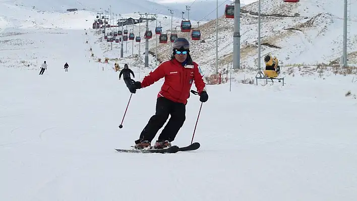 Erciyes'te kayak sezonu açıldı