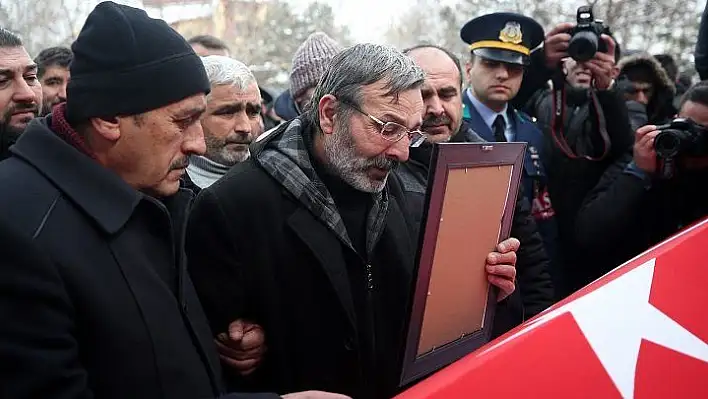 İdlib şehidi Uzman Onbaşı Albayrak son yolculuğuna uğurlandı